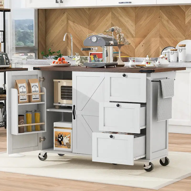 Isola da cucina in stile rustico con presa di corrente e carrello su ruote